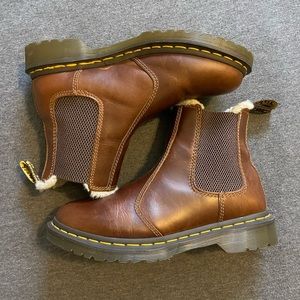 { Dr Martens } Leonore Chelsea 2976 Fur
Lined Boot size 7